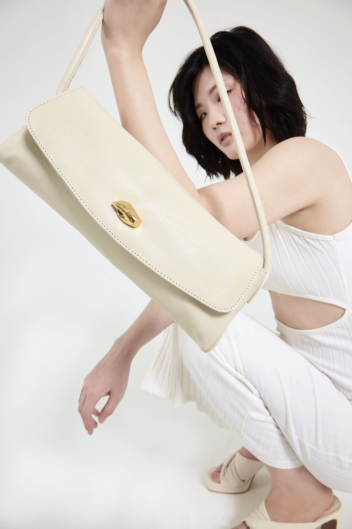 Cannoli M Cream Leather Bag